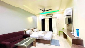 Near LH Beach HOTEL G R INN ! PURI, fully Air Conditioned Rooms And Wifi & Restaurant And Parking,UPI And Card Payment Accepted,BEST HOTEL IN PURI